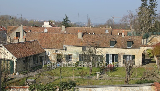 MAISON_ERAGNY VILLAGE_624000.pdf